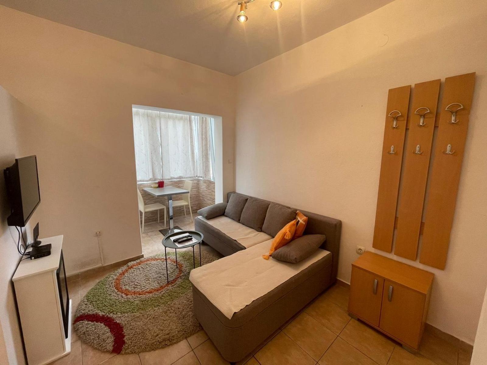Apartment Nela Tivat