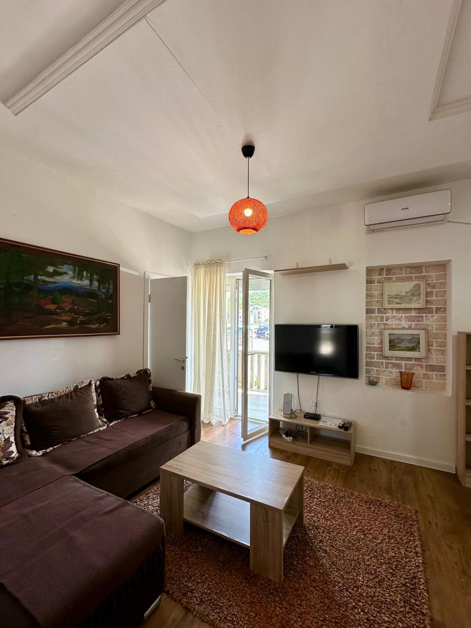 Nela Apartment *